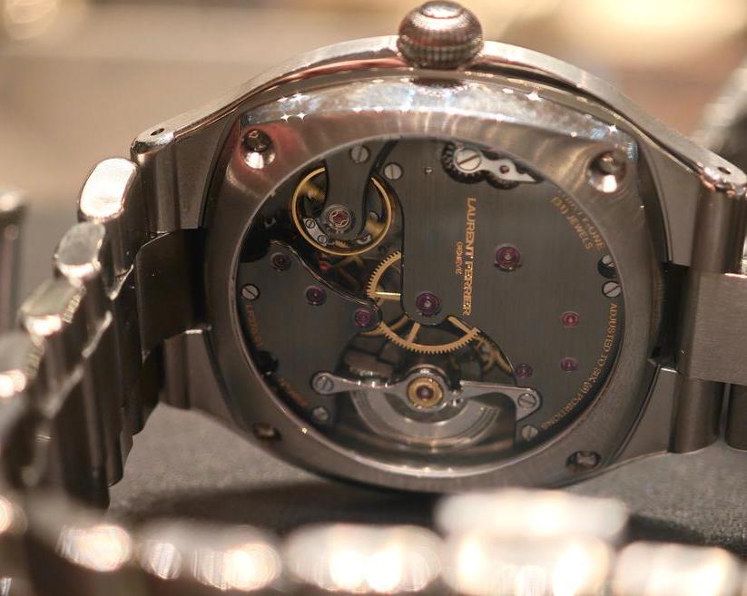 Мал, но дорог. Обзор эксклюзивных часов Parmigiani Tonda PF GMT Rattrapante с микроротором