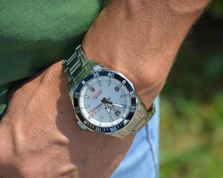 Механические часы с автоподзаводом Festina F20478