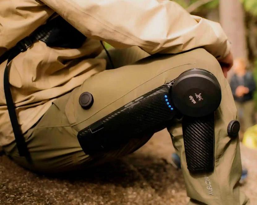 Компании Arc'teryx и Skip представили походные штаны, которые увеличивают силу ног на 40%